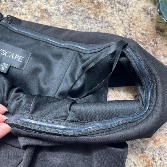 New XScape Off The Shoulder Cap Sleeve Sheath Ruched Side Scuba  Dress Black 16 - Picture 9 of 11